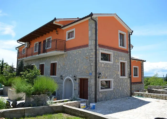 Morena Bed & Breakfast 3*